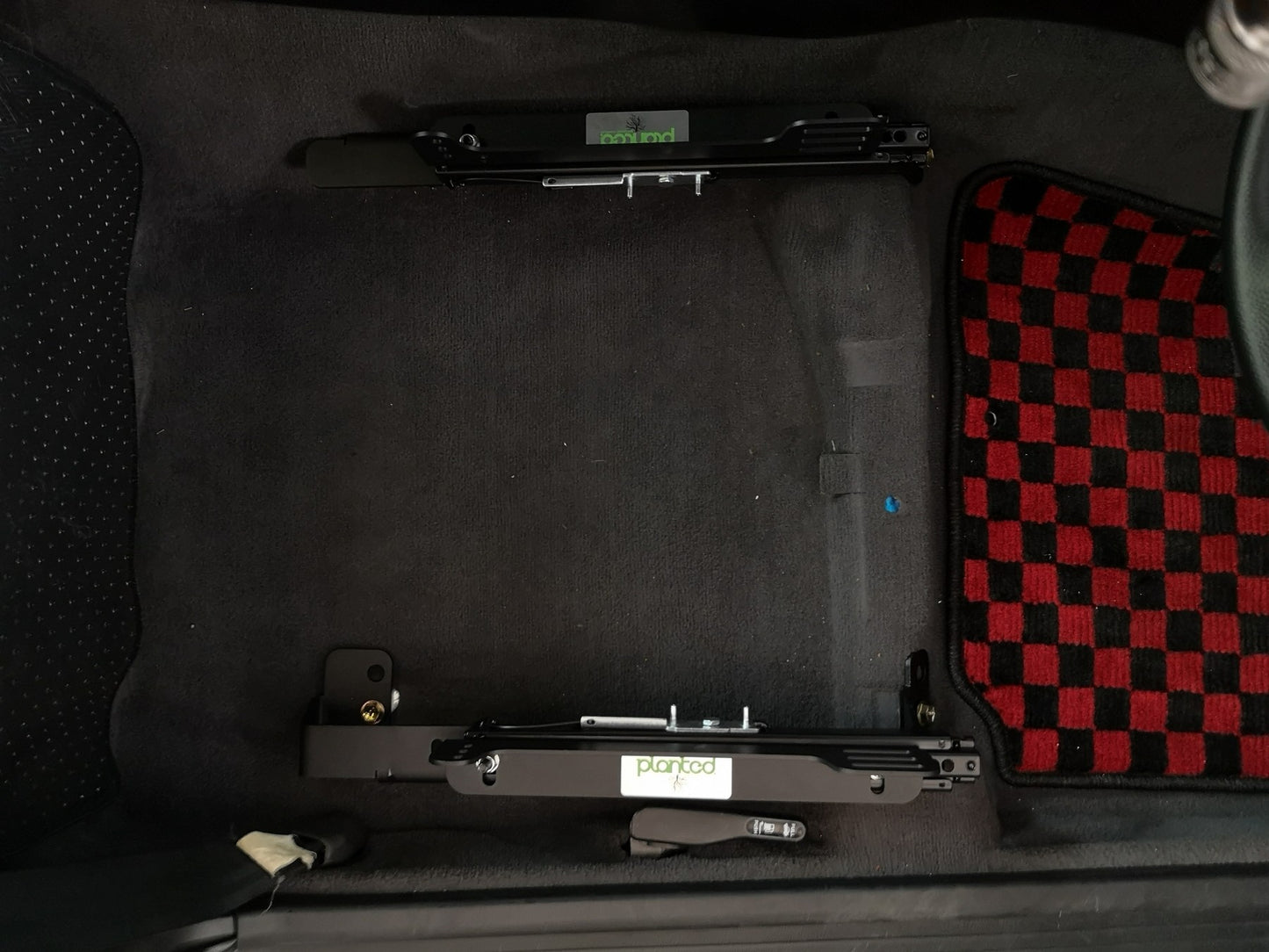 PLANTED SEAT BRACKET- NISSAN 240SX (1989-1998) LOW - RIGHT *FOR SIDE MOUNT SEATS ONLY*