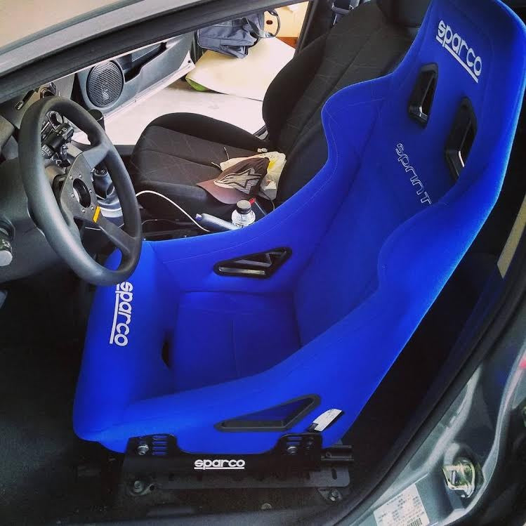 PLANTED SEAT BRACKET- MAZDA 2 (2007-2014) - RIGHT