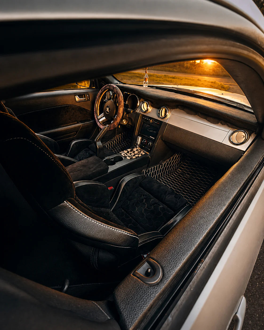 BRAUM ORUE-S Series Sport Reclinable Seats (Black Leatherette | Honeycomb Alcantara | White Stitching) - Priced Per Pair